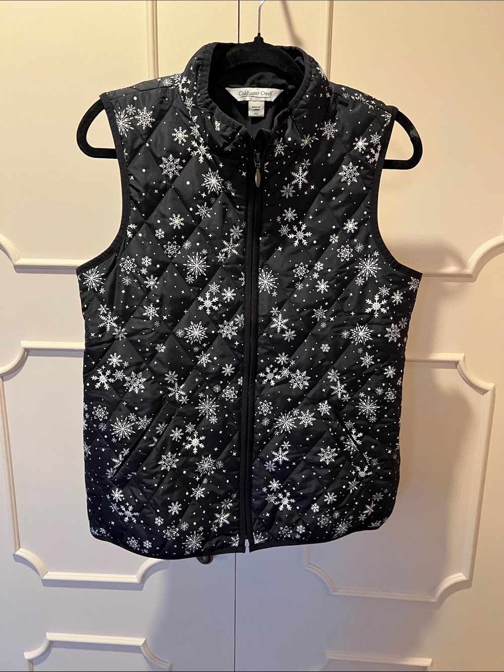 Coldwater Creek Black Quilted Snowflake-Print Vest